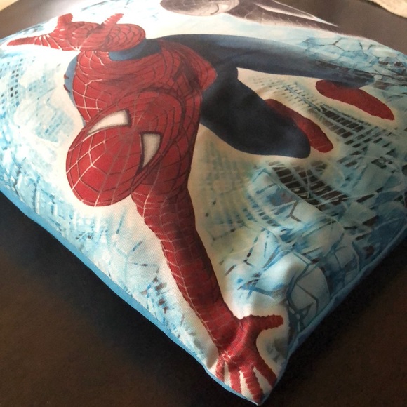 🕷🕸Marvel Silky Lightweight comfy 12” square Pillow, Bead stuffing - Picture 6 of 6